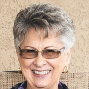 Meet your Posher, Carolyn